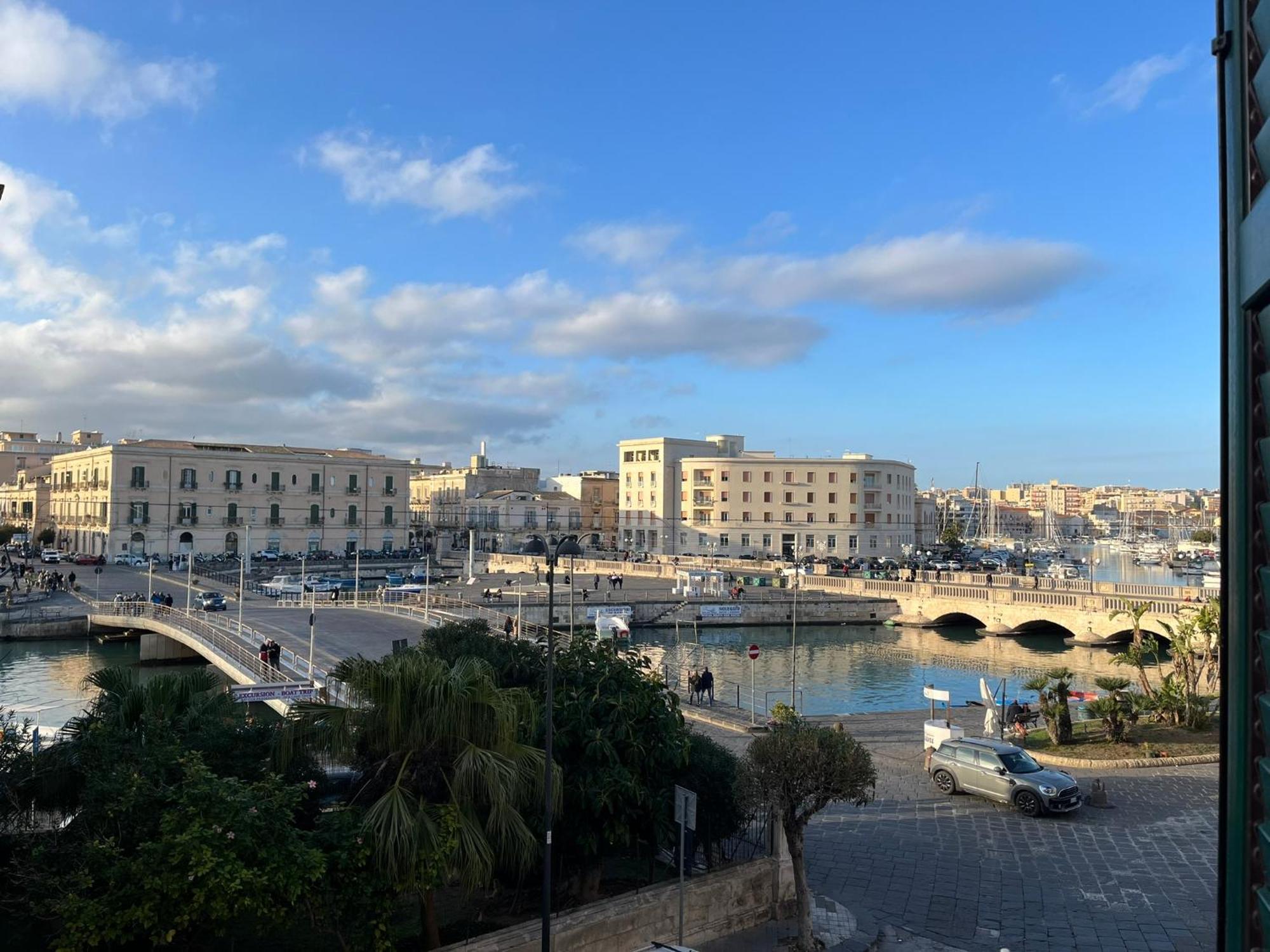 Siracusa Apartment *